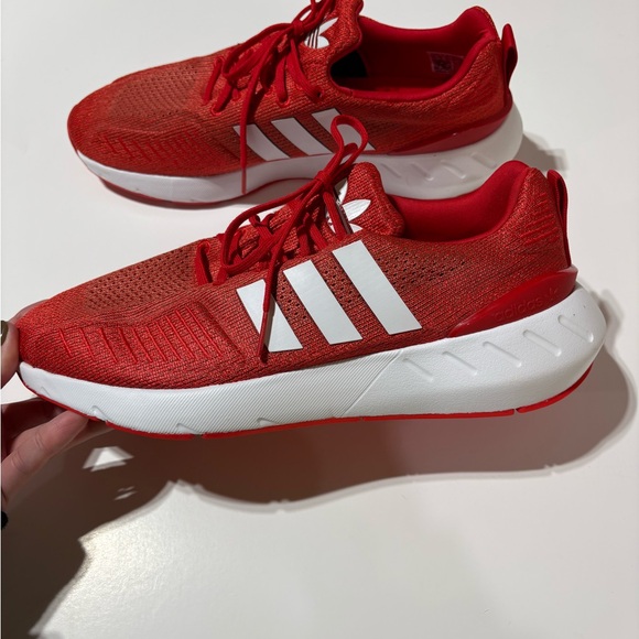 Adidas Originals Swift Run 22 Men’s Shoes size 9.5 main image 5
